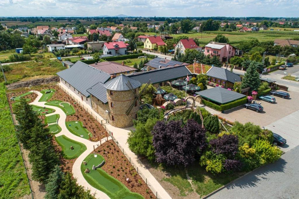 Karczma Michelle Hotel Jankowice  Buitenkant foto