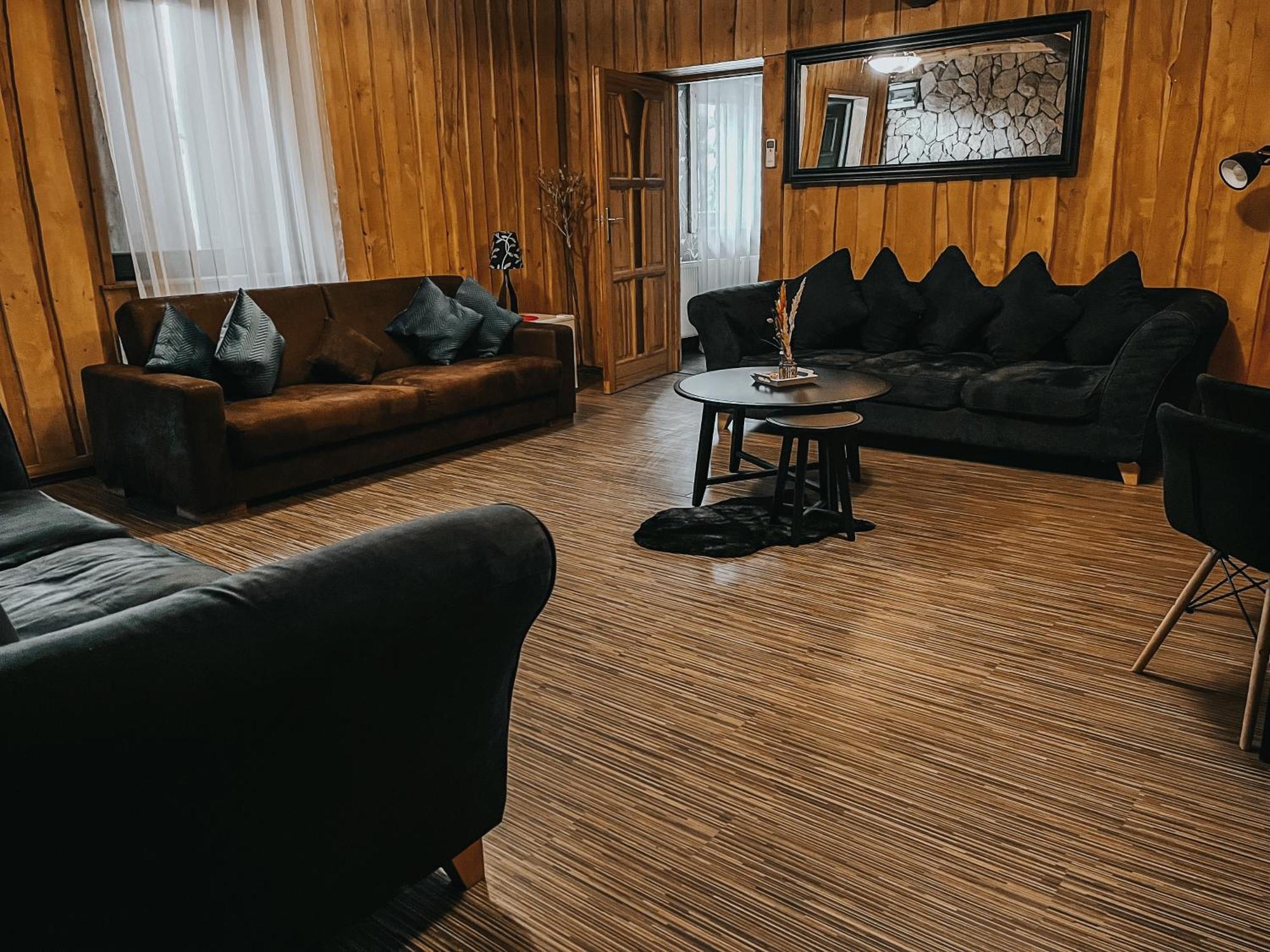 Karczma Michelle Hotel Jankowice  Buitenkant foto