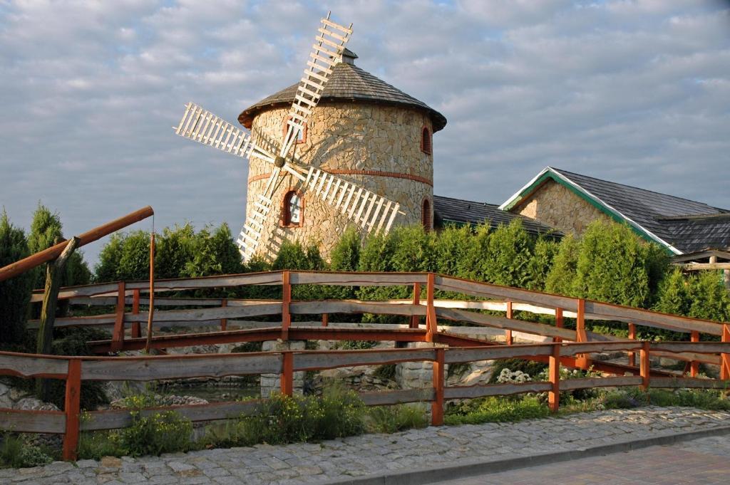 Karczma Michelle Hotel Jankowice  Buitenkant foto