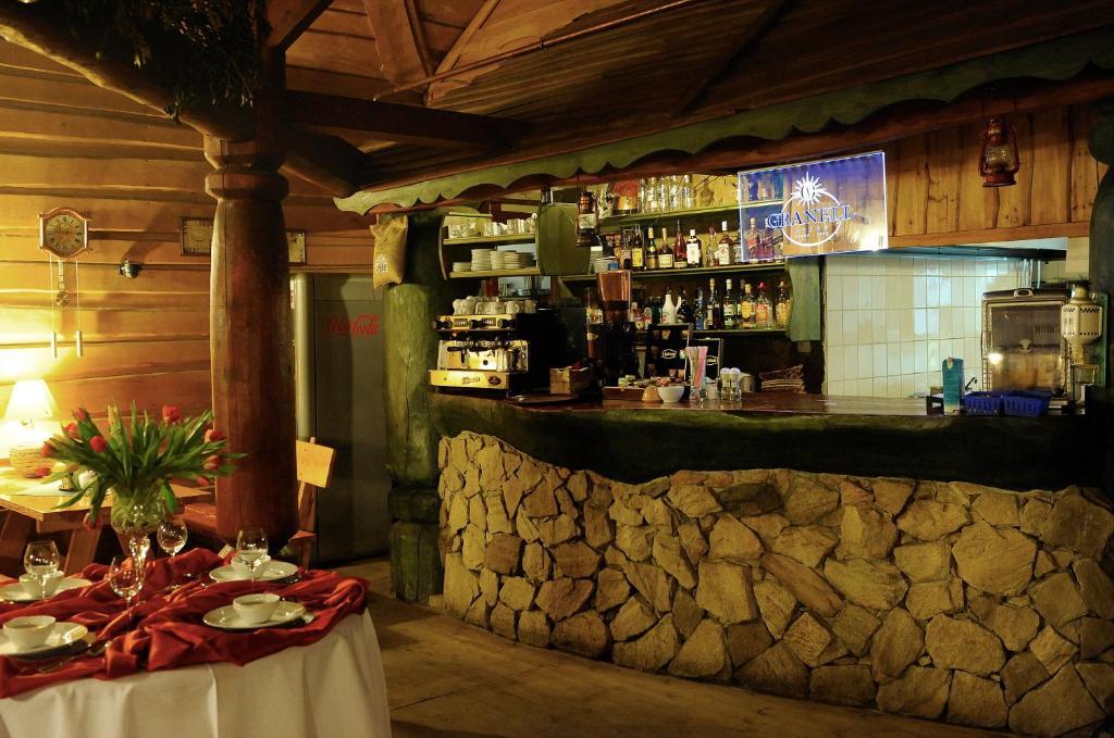 Karczma Michelle Hotel Jankowice  Buitenkant foto