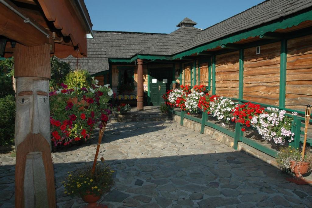 Karczma Michelle Hotel Jankowice  Buitenkant foto