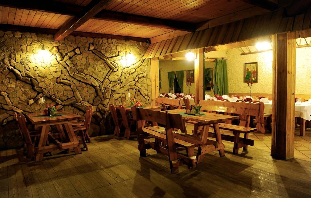 Karczma Michelle Hotel Jankowice  Buitenkant foto